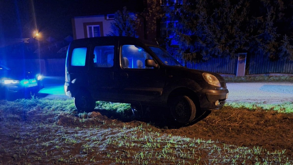 Kompletnie pijany kierowca został zatrzymany przez kolneńskich policjantów