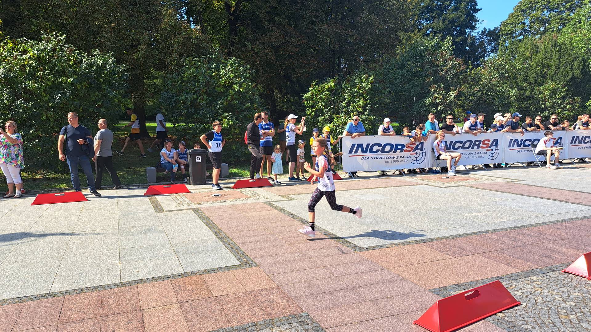 To nowa forma sportowej rywalizacji w Białymstoku - około 200 osób wystartowało w zawodach biathlonowych