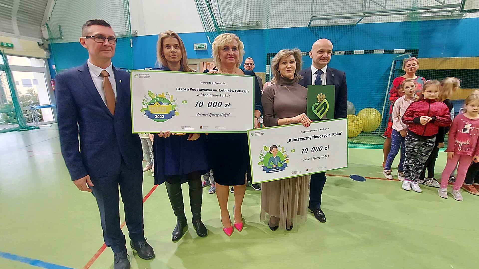 Polonistka Elżbieta Butkiewicz ze szkoły w Płocicznie-Tartak została Klimatycznym Nauczycielem Roku