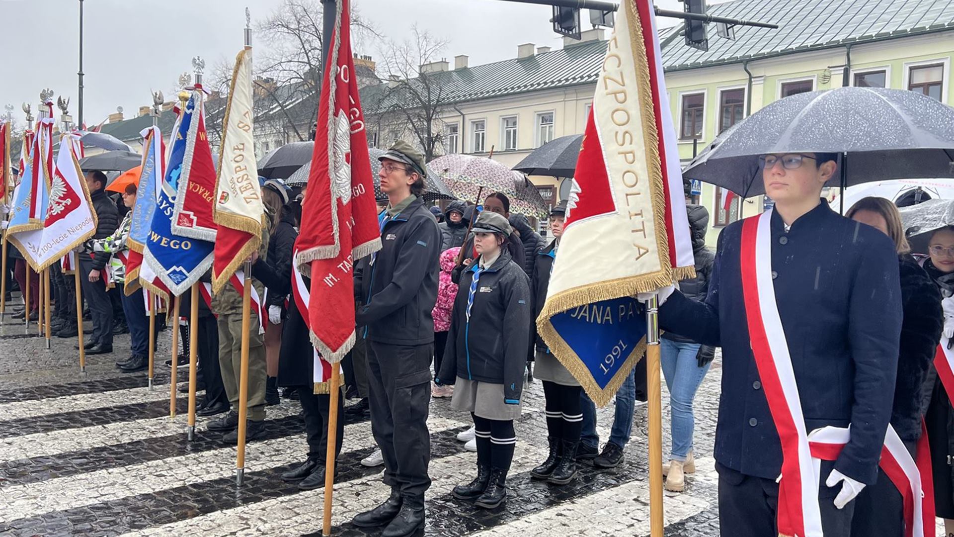W Suwałkach uczczono 105. rocznicę odzyskania niepodległości przez Polskę
