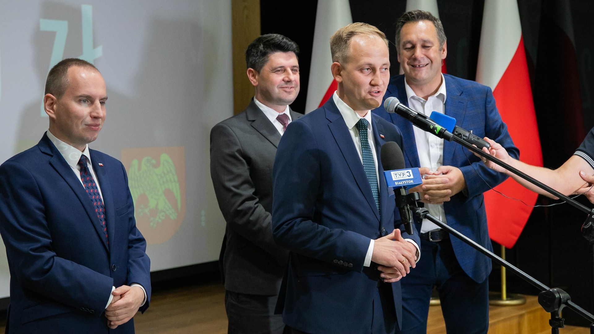 Powiat sokólski i Dąbrowa Białostocka otrzymały z programu Polski Ład w sumie 4,5 mln złotych na remonty obiektów sportowych