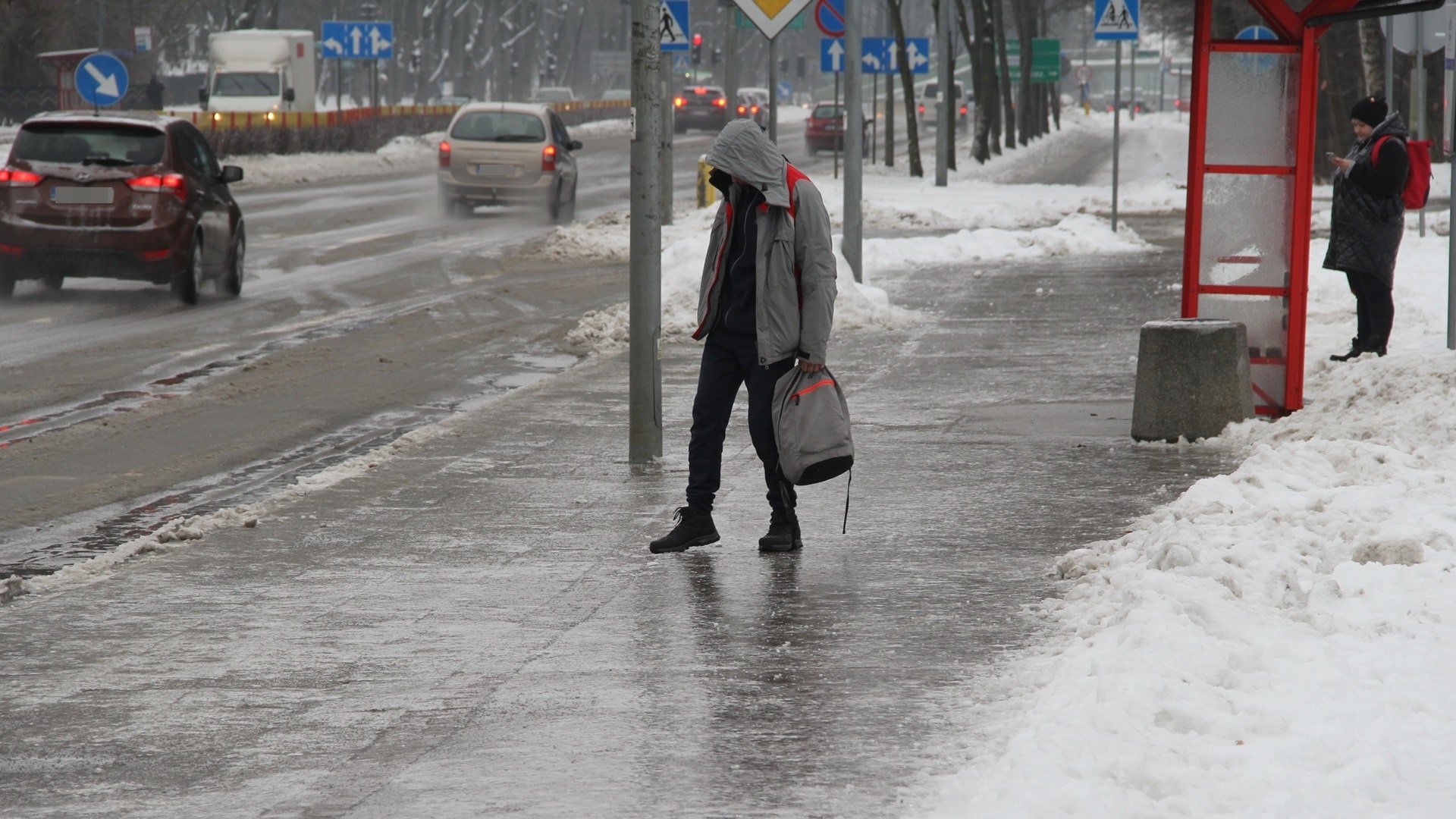 Z powodu lodu na drogach i chodnikach wielu mieszkańców naszego regionu trafiło na SOR