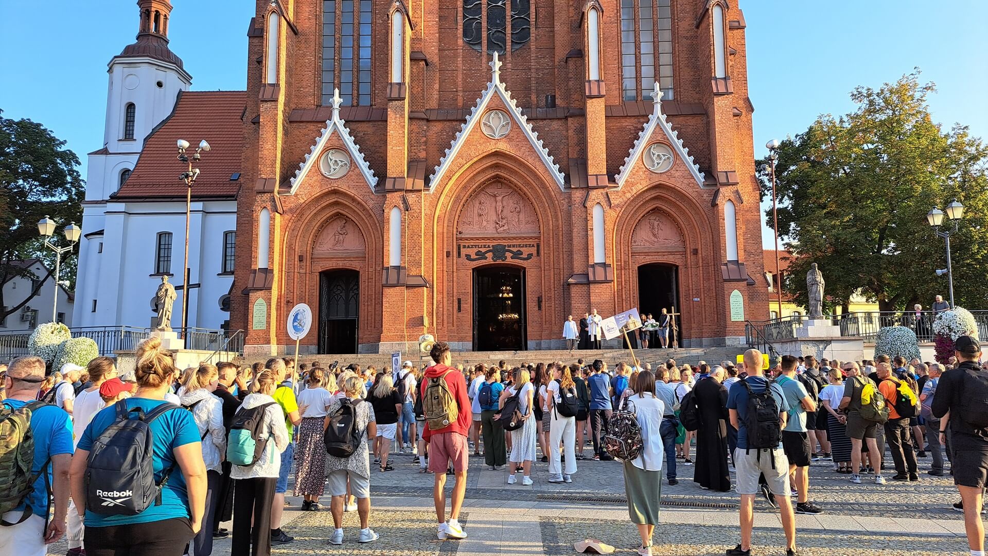 Wyruszyła 40. Archidiecezjalna Piesza Pielgrzymka Rodzin do Krypna