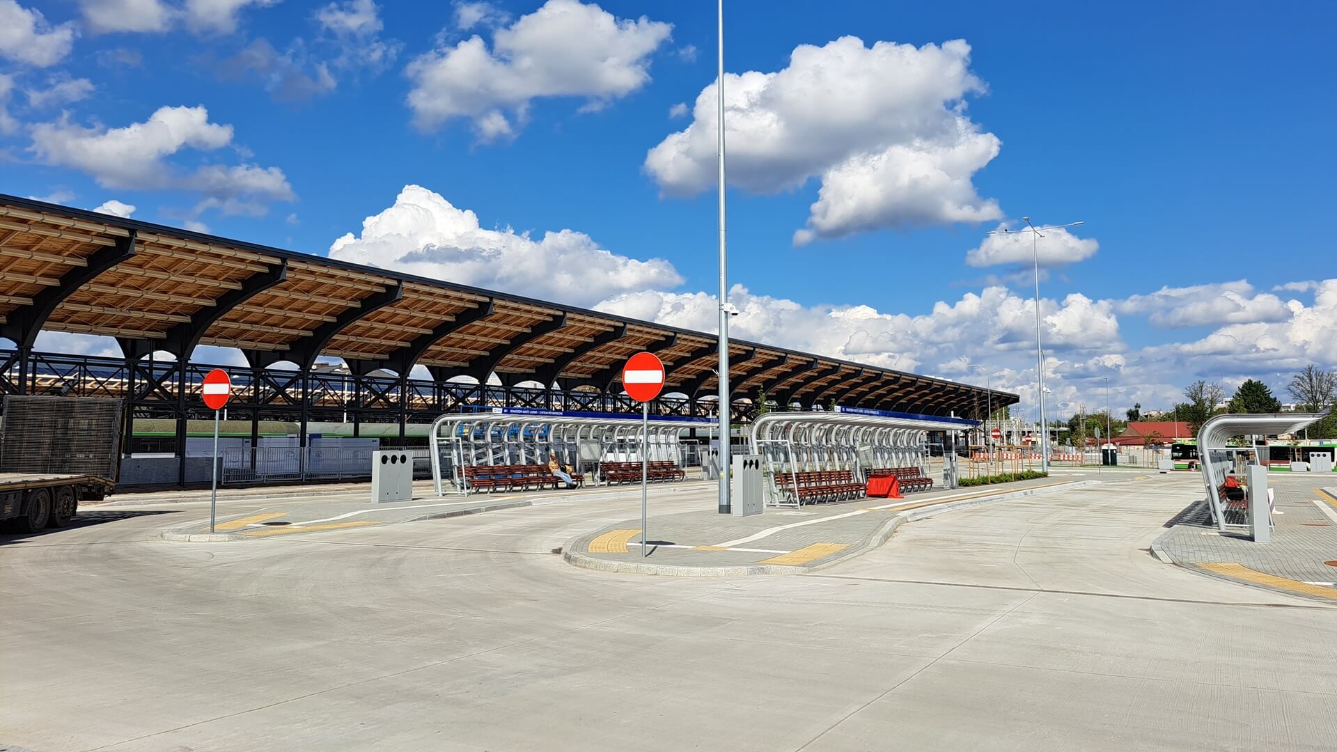 Pasażerowie komunikacji miejskiej w Białymstoku mogą już korzystać z nowego centrum przesiadkowego