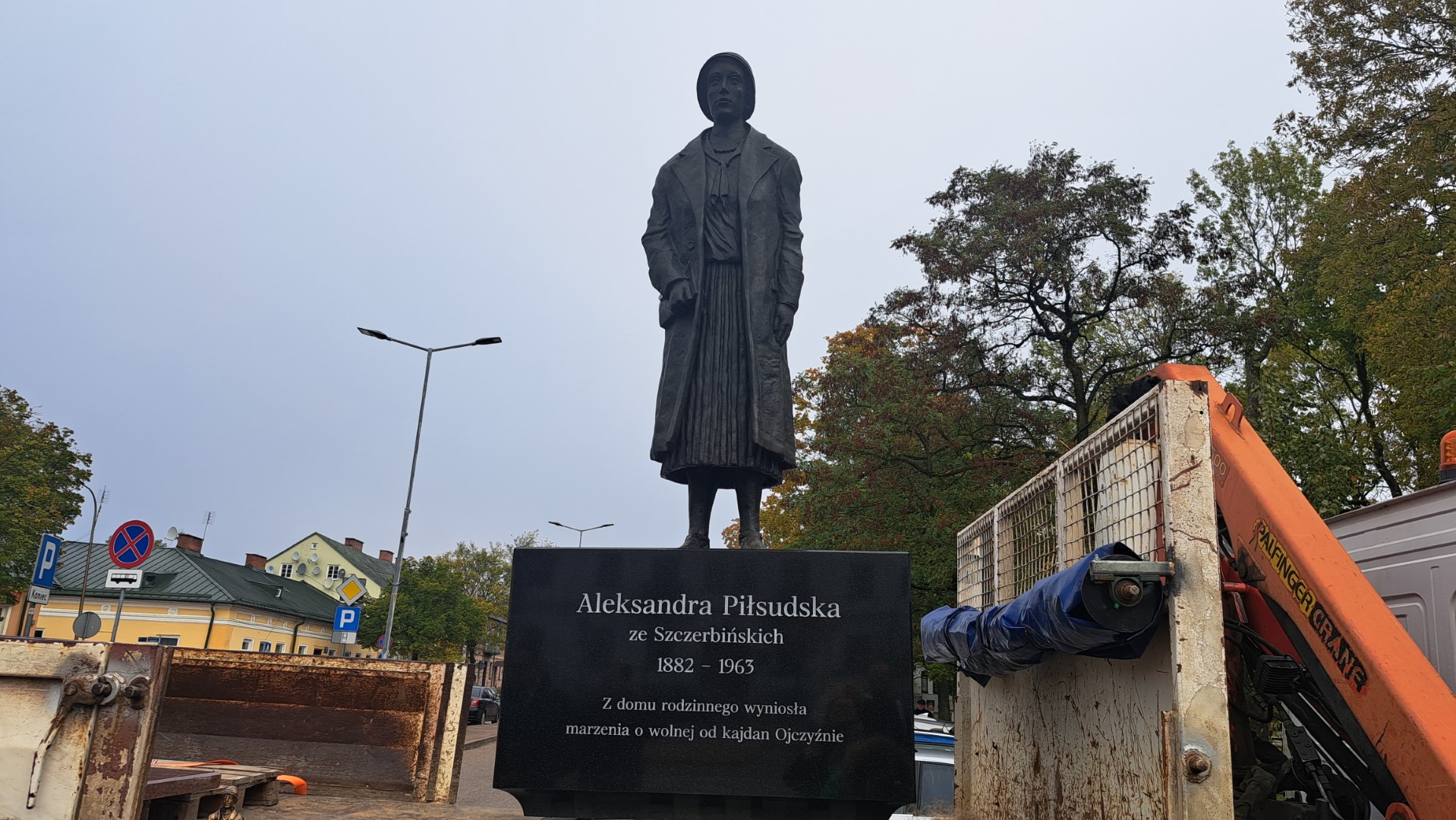 Nadal ważą się losy pomnika Aleksandry Piłsudskiej, który miał stanąć u zbiegu ulic Mickiewicza i Hamerszmita w Suwałkach