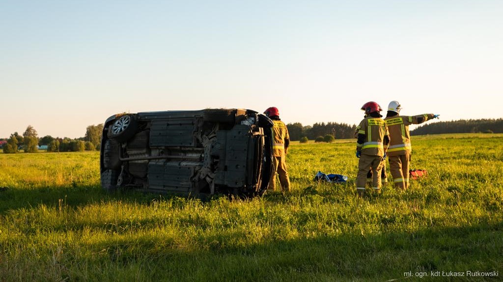 Wypadek pod Mońkami - nie żyje 40-letni mężczyzna