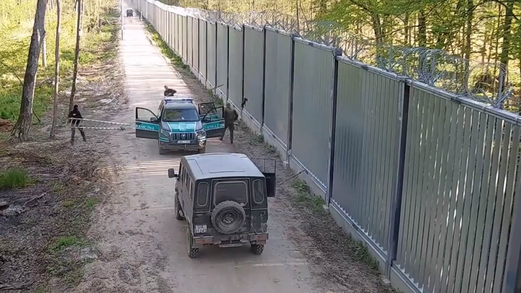 Migranci zaatakowali polskie służby w okolicach Białowieży [wideo]