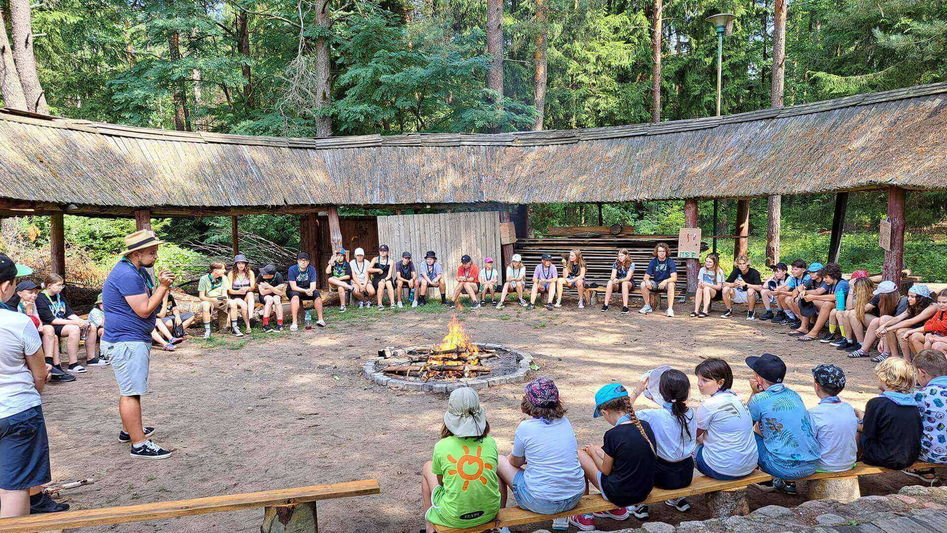 Podlascy harcerze biorą udział w wakacyjnych obozach - uczą się m.in. jak rozpalić ognisko i przetrwać w lesie