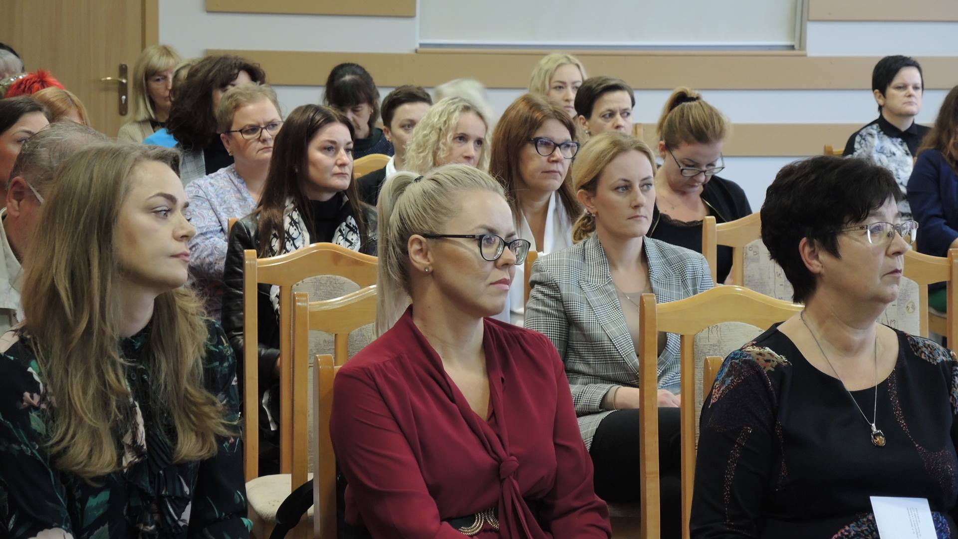 Jak rozpoznać, że ktoś ma myśli samobójcze? - konferencja w Łomży
