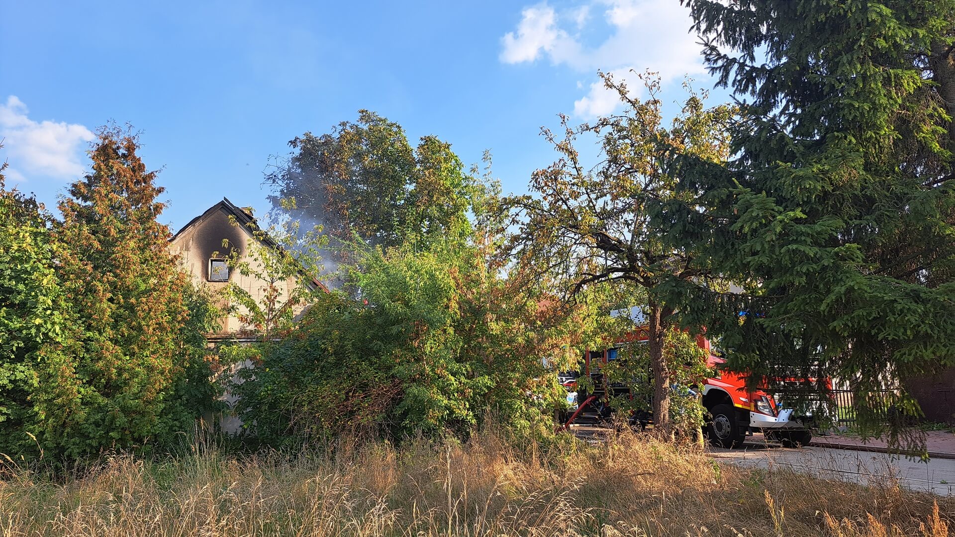 Strażacy opanowali już pożar na ul. Przemysłowej w Białymstoku