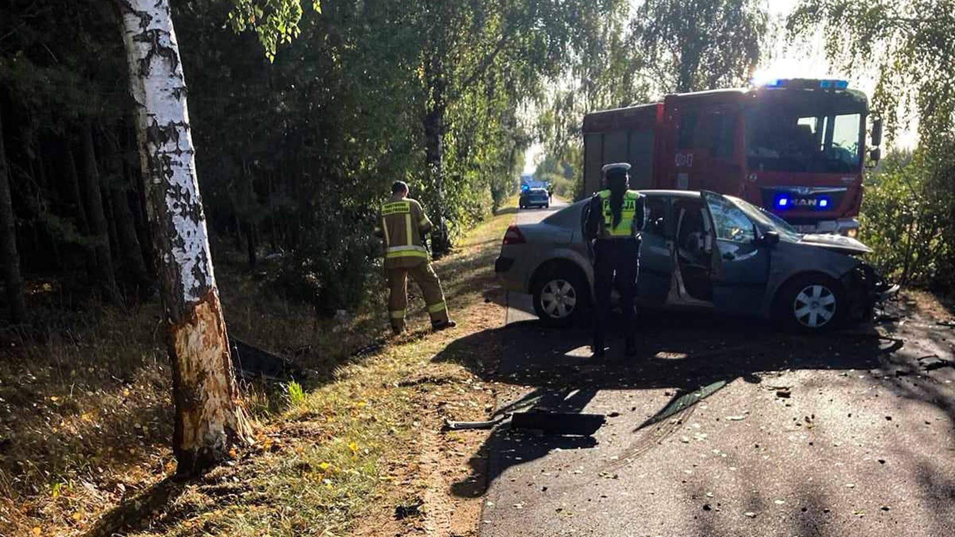Wypadek niedaleko Hajnówki - jedna osoba trafiła do szpitala