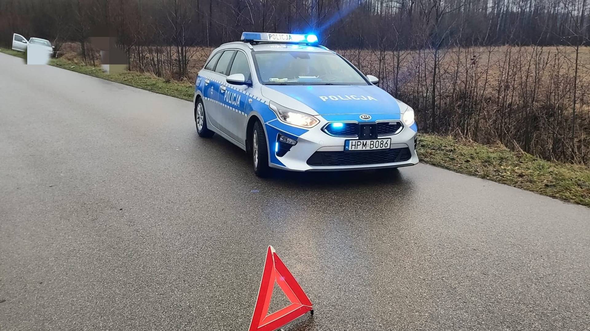 Wypadek niedaleko Wysokiego Mazowieckiego - 78-latek trafił do szpitala