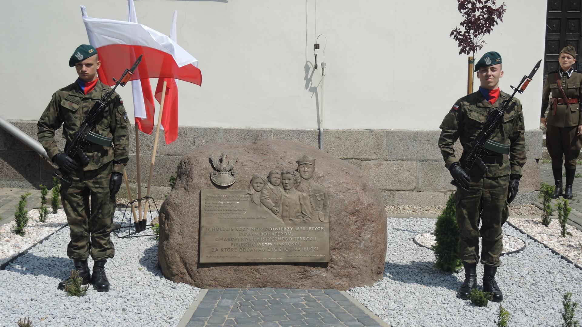 Odsłonięcie tablicy poświęconej Rodzinom Żołnierzy Wyklętych