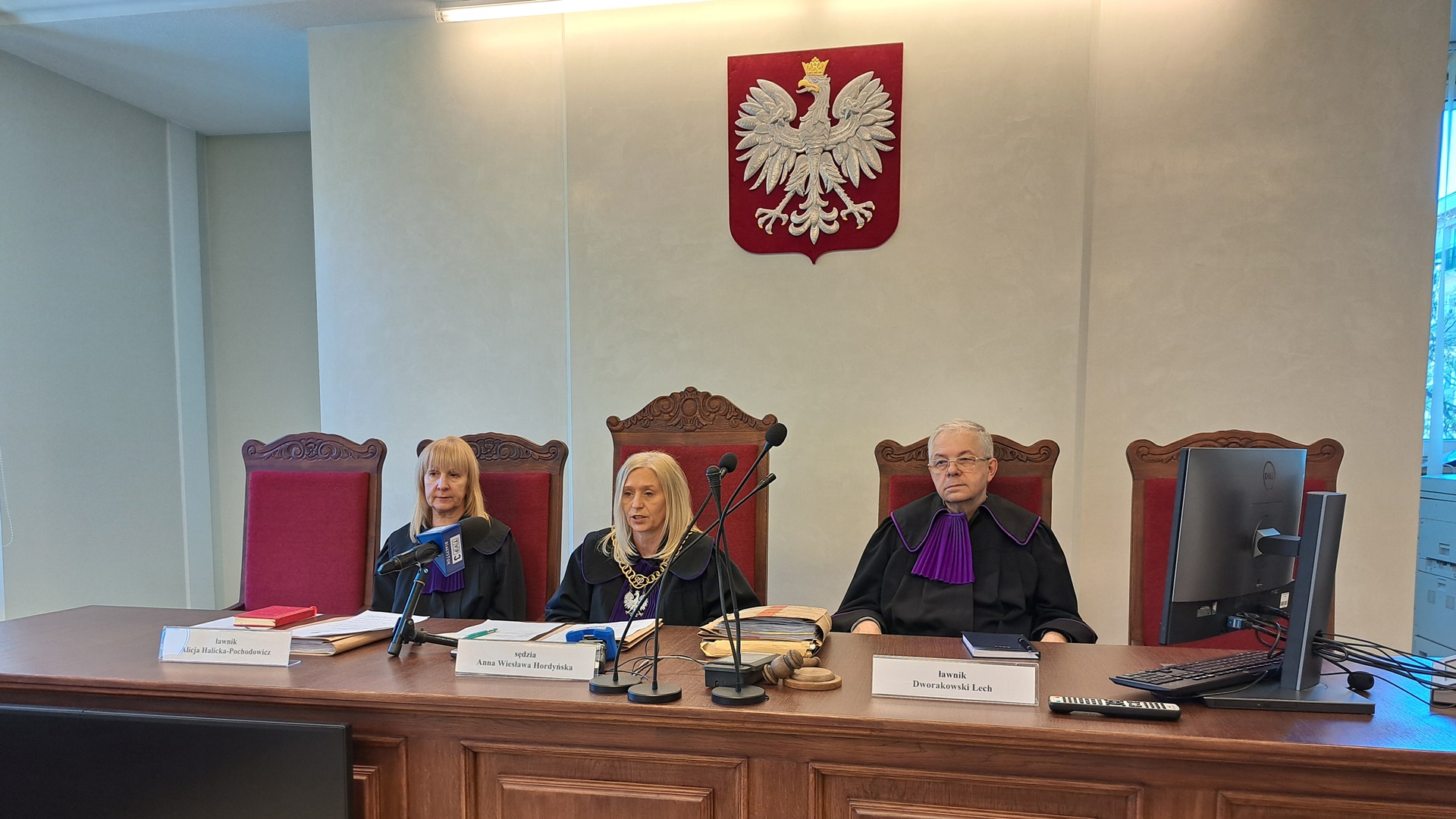 Pięć i pół roku więzienia dla kobiety, która po pijanemu śmiertelnie potrąciła autem idącą chodnikiem pieszą