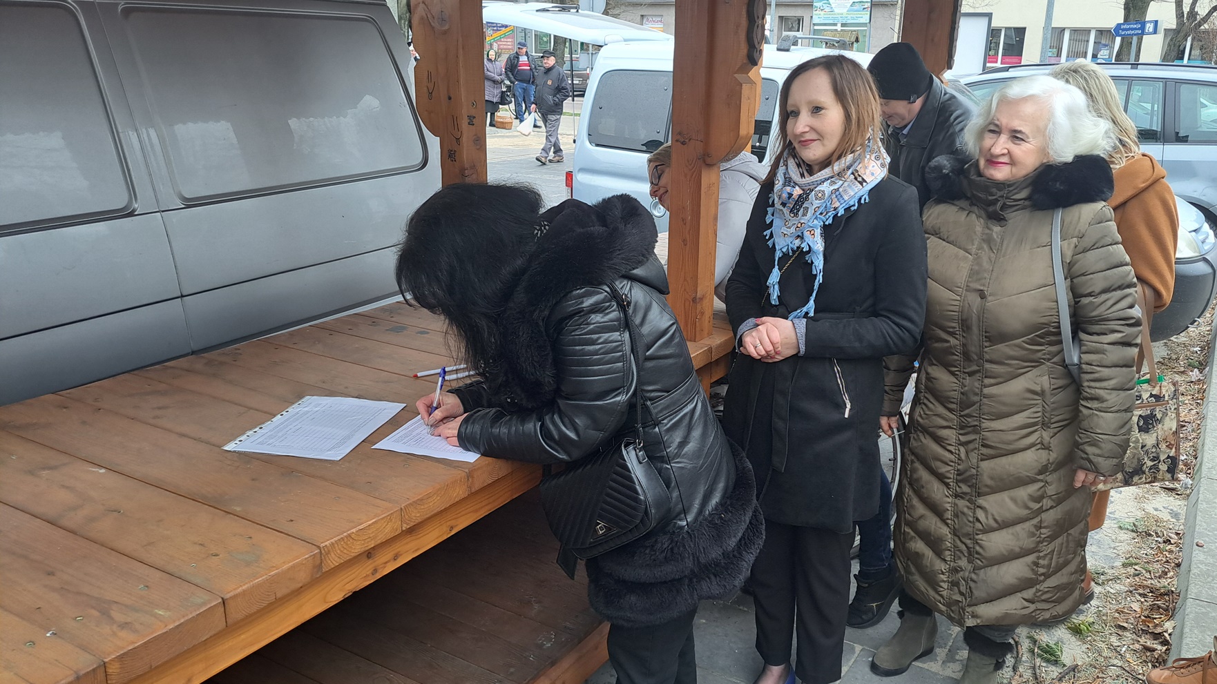 Mieszkańcy Hajnówki rozpoczęli zbiórkę podpisów w sprawie lokalnego referendum dotyczącego Puszczy Białowieskiej