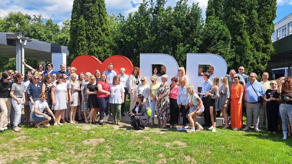 Przy Politechnice Białostockiej pojawił się podświetlany napis „I love PB”