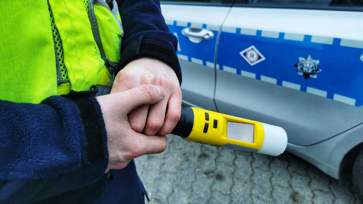 Pijanego mężczyznę zatrzymali łomżyńscy policjanci - wiózł 3-letniego syna