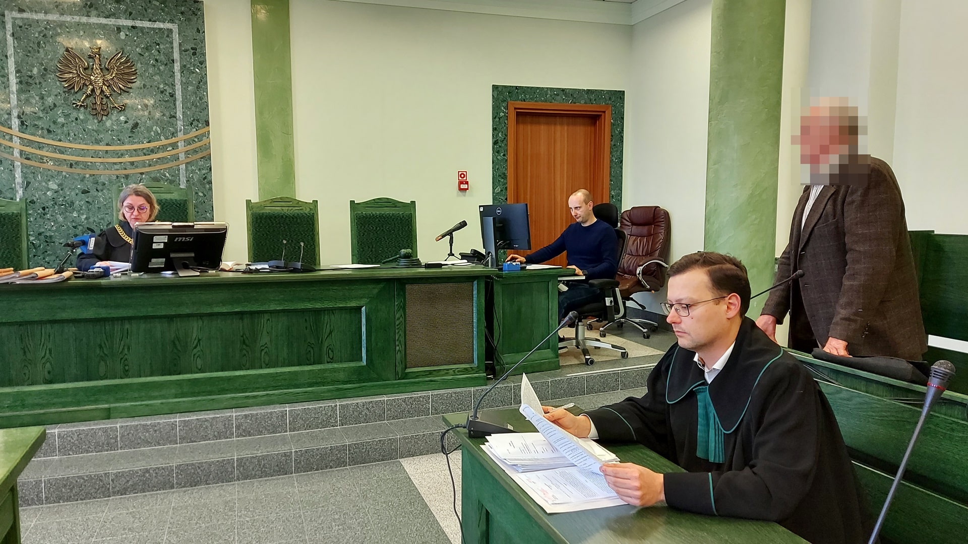 Białostocki sąd skazał emeryta, który w skandalicznych warunkach przetrzymywał niemal 20 psów