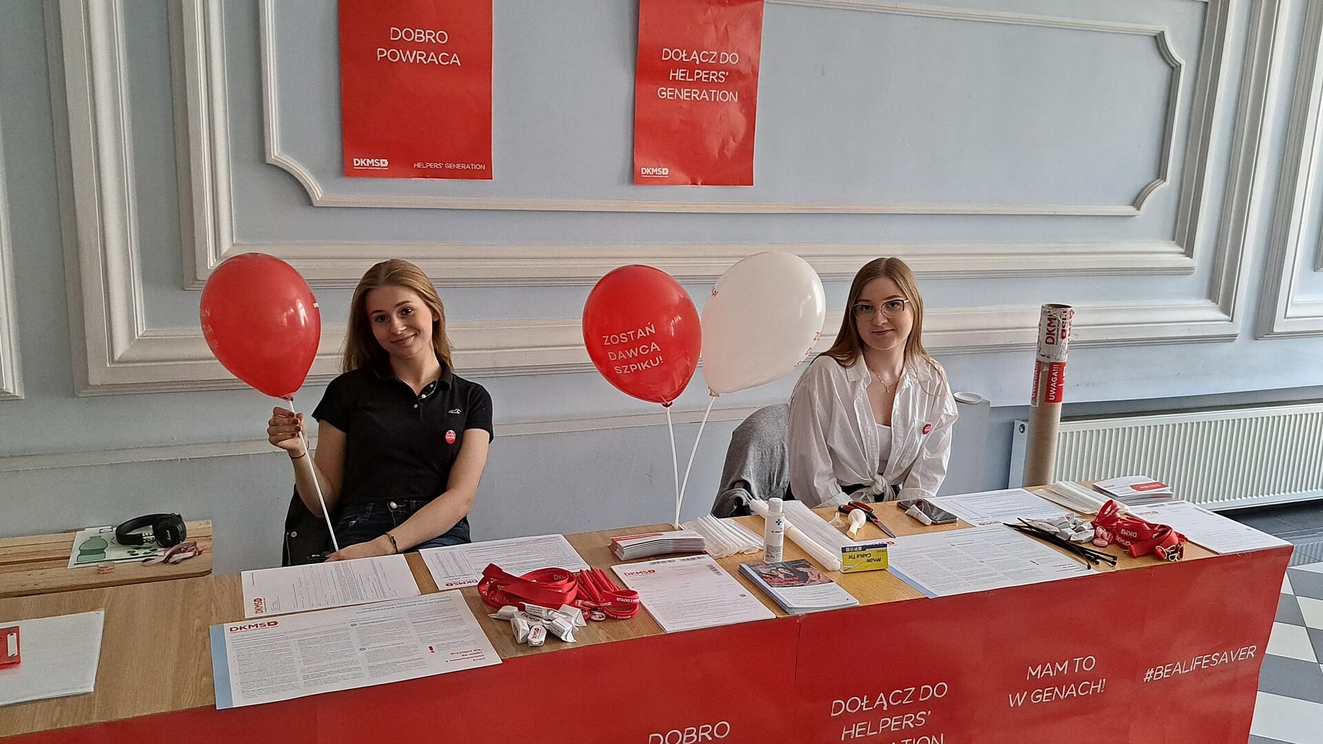 Studenci z Białegostoku rejestrują się w bazie potencjalnych dawców szpiku