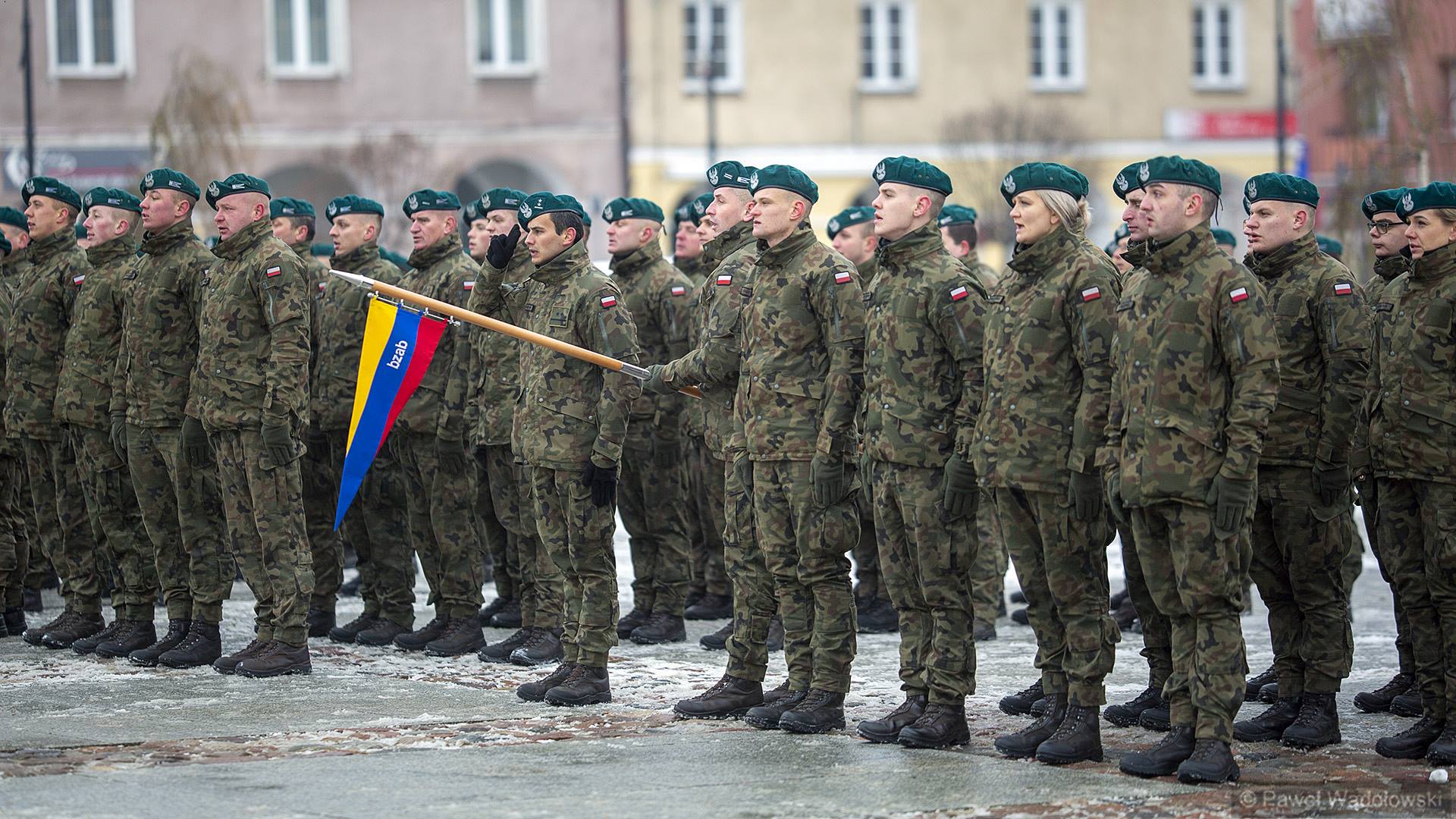 Żołnierze dobrowolnej zasadniczej służby wojskowej złożyli w Łomży przysięgę [zdjęcia, wideo]