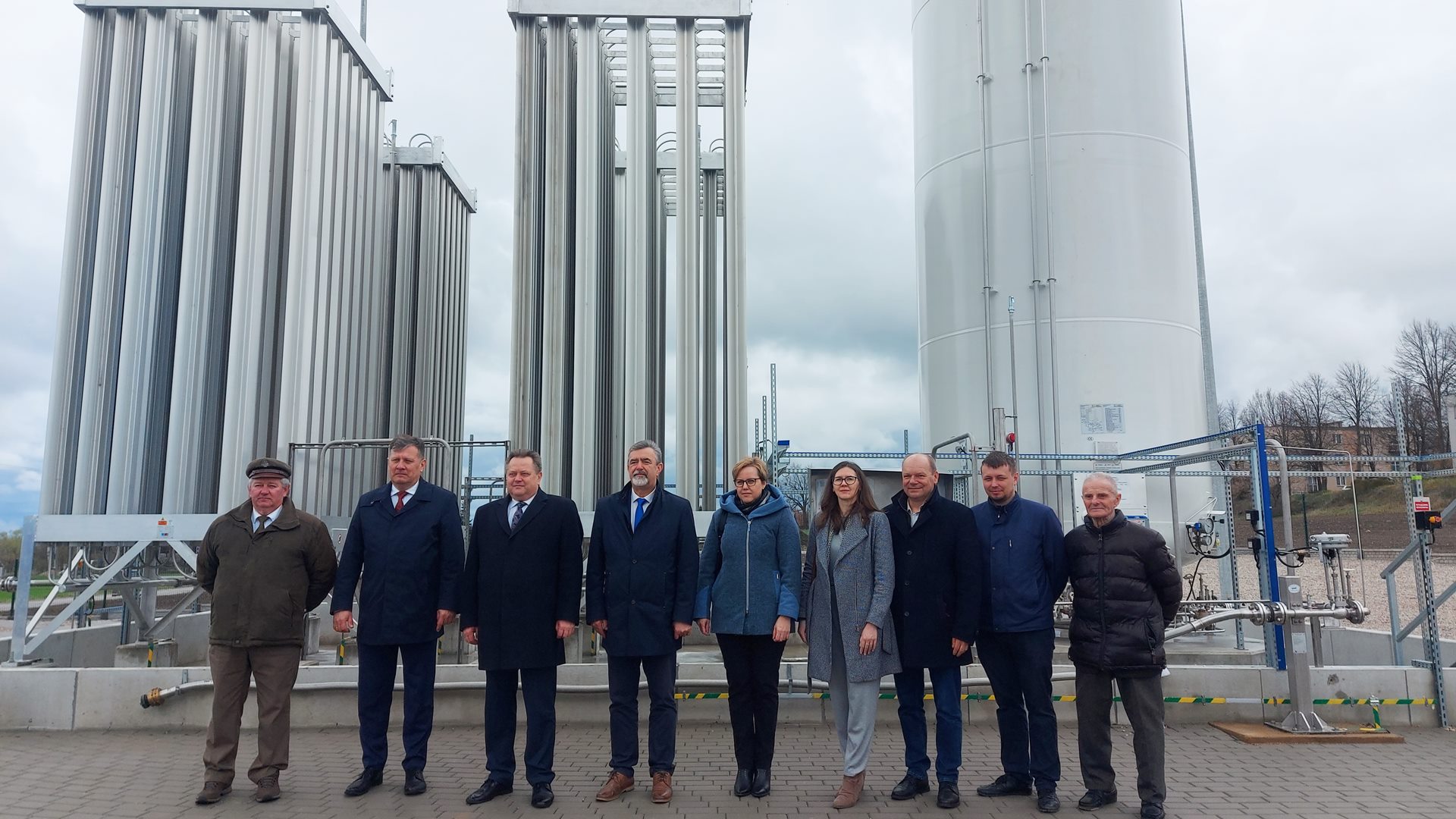 Mieszkańcy Lipska mogą już korzystać z gazu ziemnego - w mieście działa stacja regazyfikacji