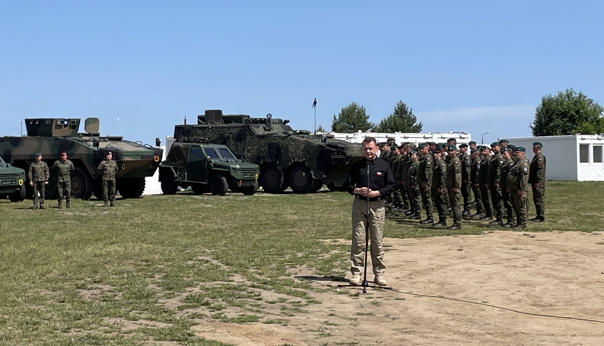 Mariusz Błaszczak: Rząd nie zgodzi się na relokację migrantów