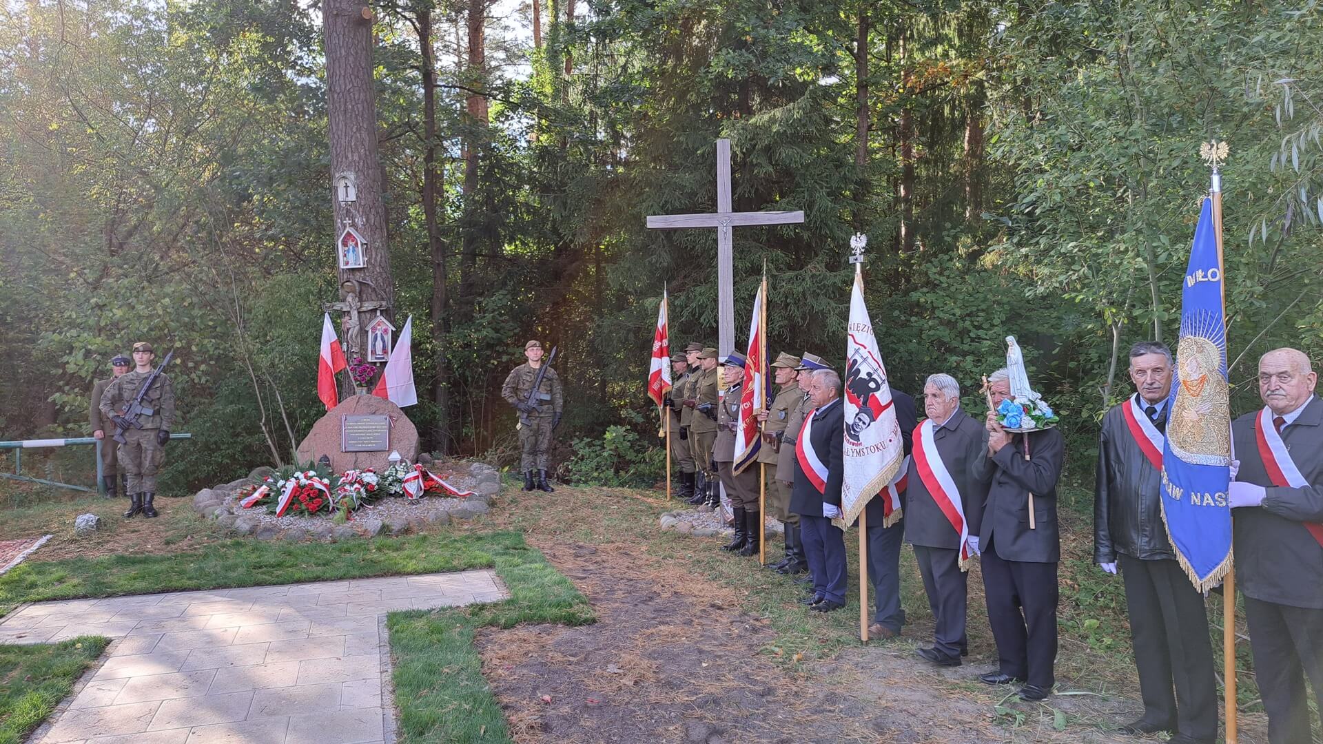 77. rocznica mordu na żołnierzach podziemia niepodległościowego w Olmontach