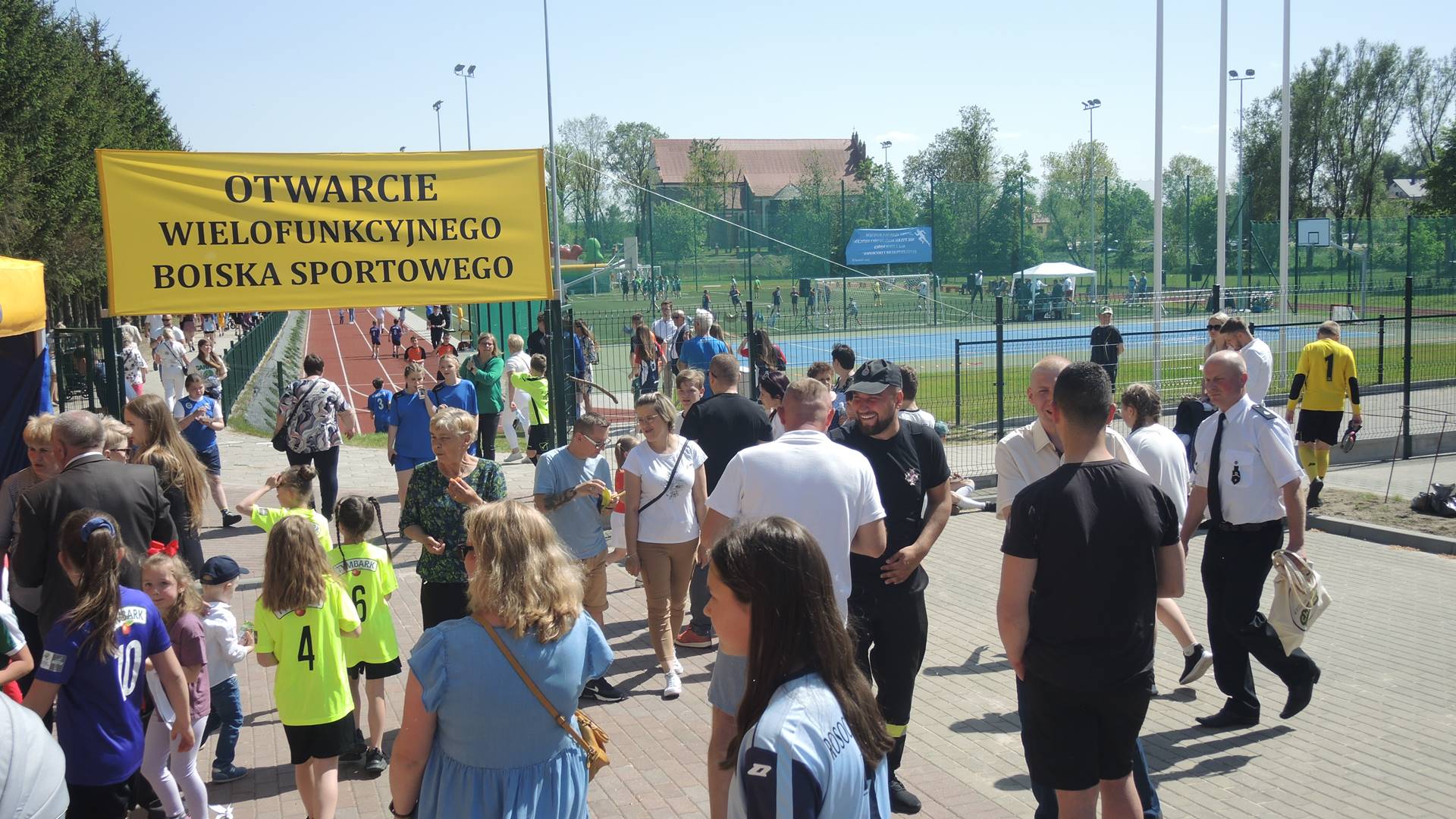 We wsi Rosochate Kościelne powstał kompleks sportowy