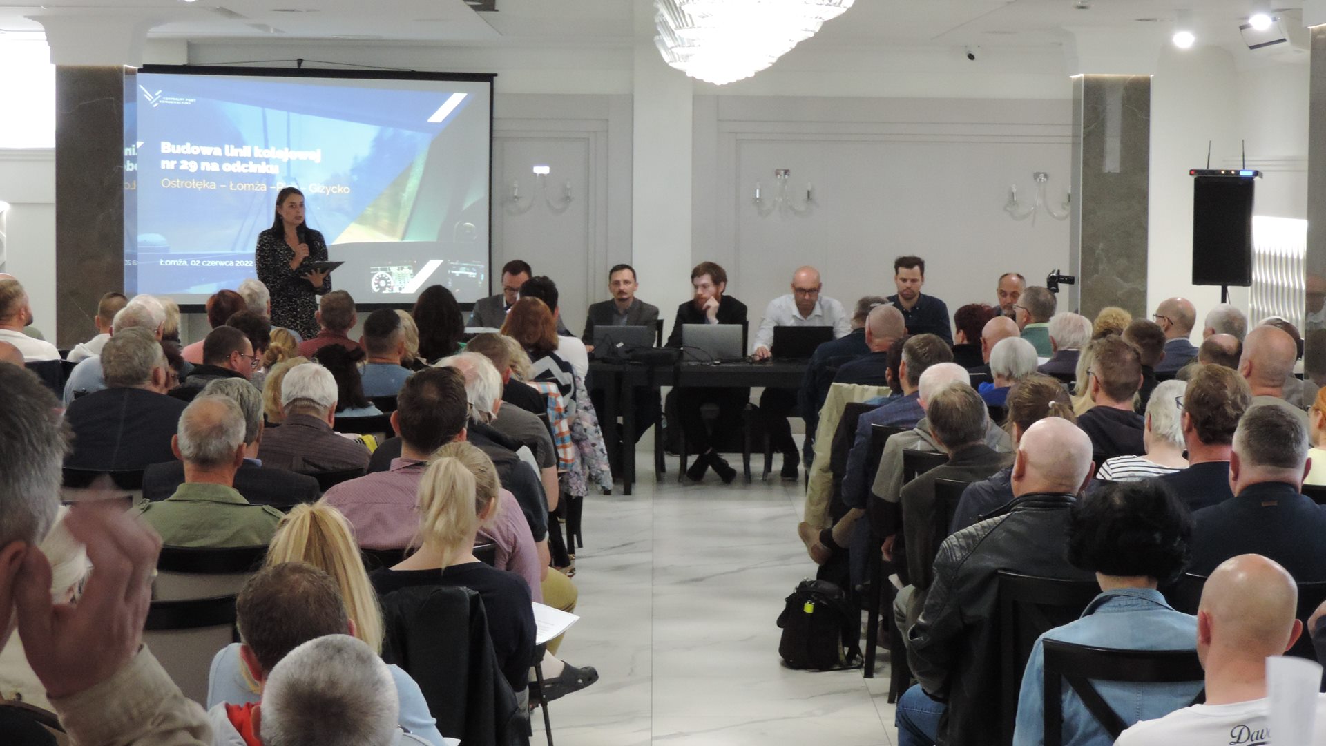 W Łomży odbyły się konsultacje społeczne ws. przebiegu linii kolejowej 29