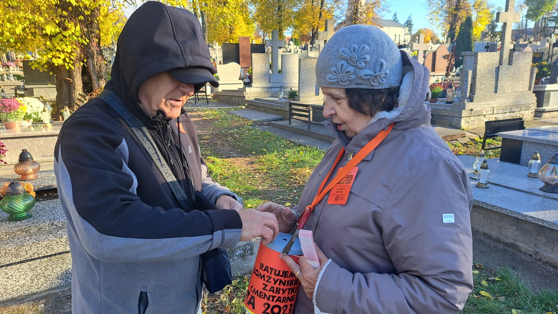 W Białymstoku, Wasilkowie i Łomży odbyły się kwesty na ratowanie zabytkowych grobów