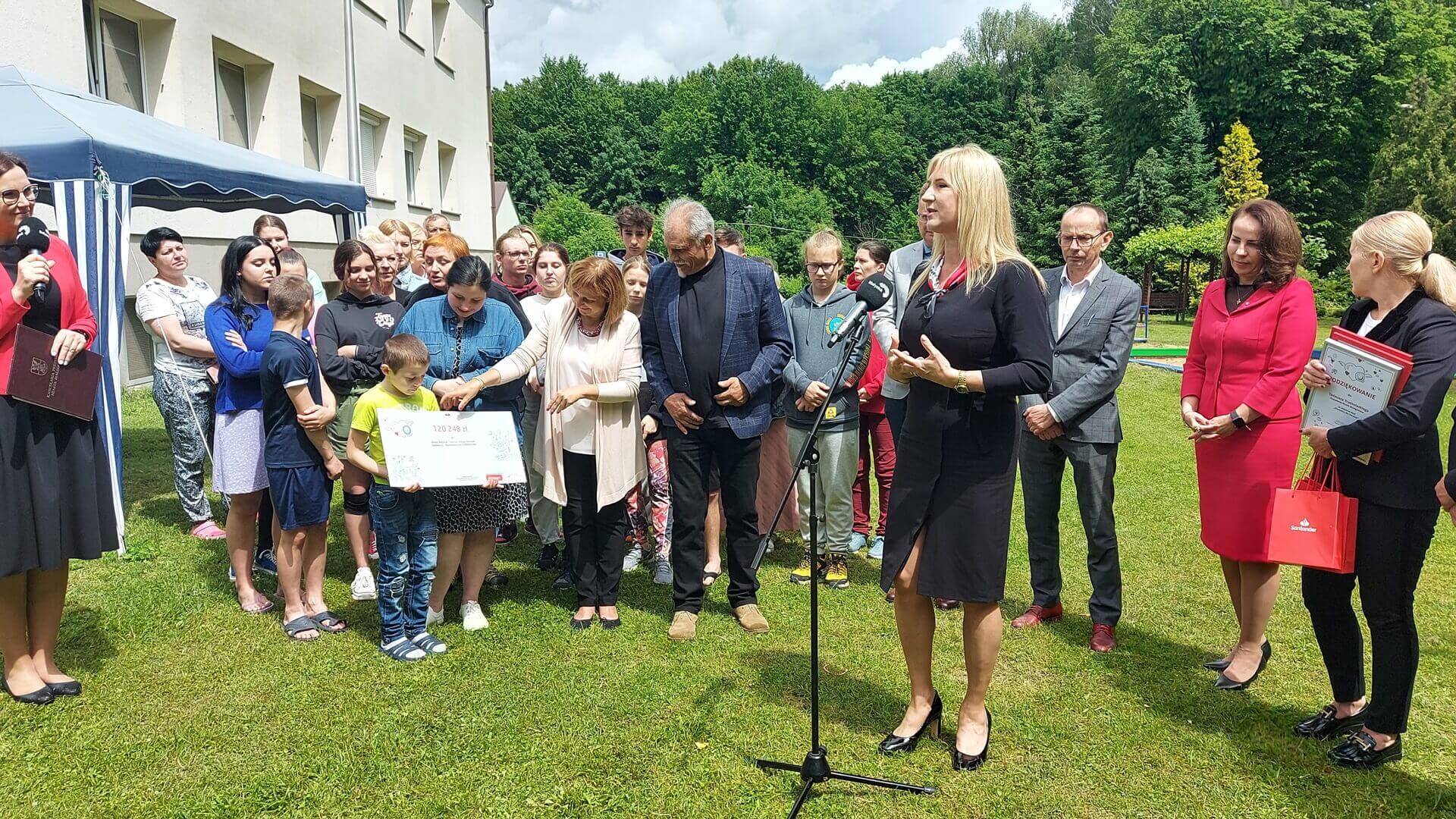 Ponad 120 tys. zł trafiło do Placówki Opiekuńczo-Wychowawczej w Białymstoku