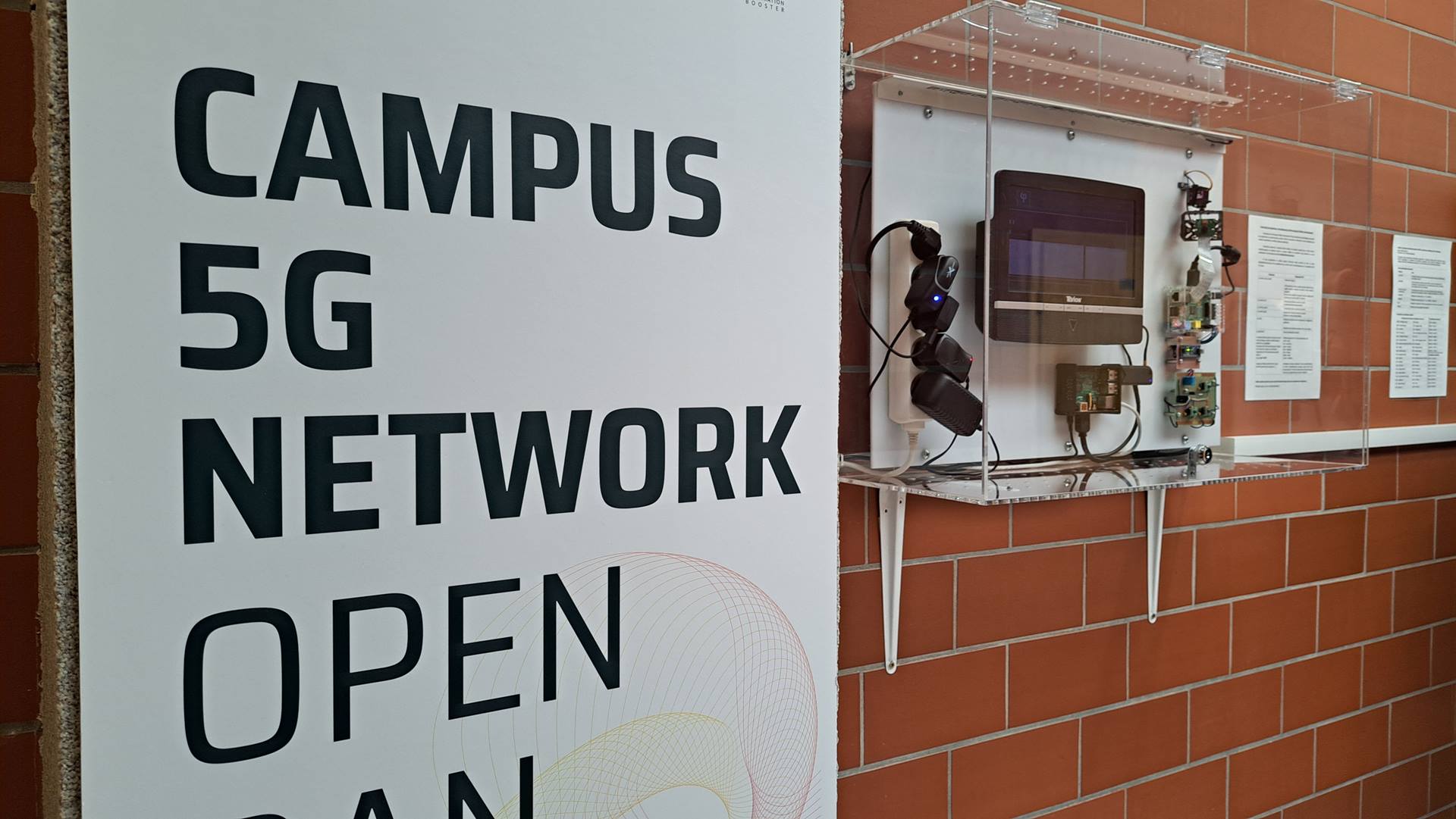 Na Politechnice Białostockiej otwarto pierwsze w Polsce laboratorium, w którym studenci będą poznawać możliwości sieci 5G