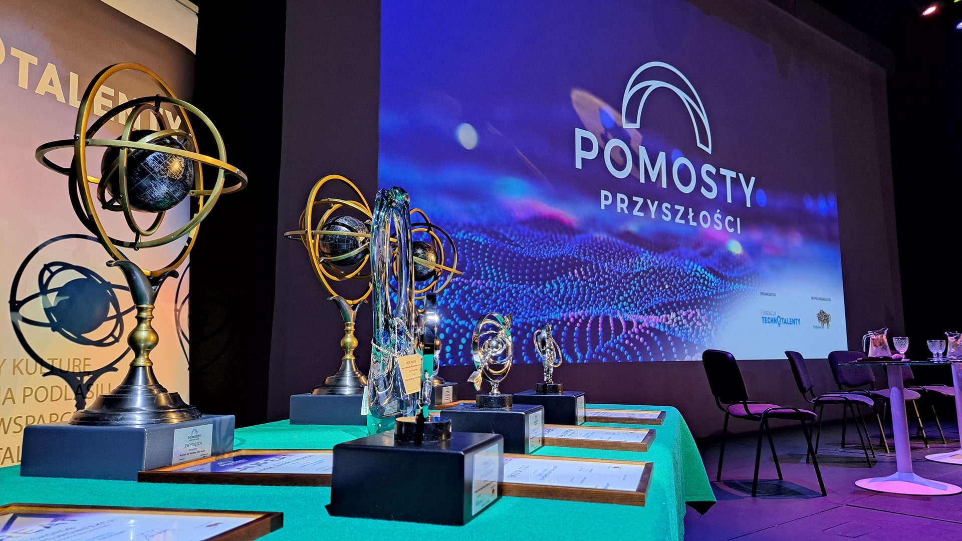 Poznaliśmy firmy i naukowców, którzy otrzymali statuetki Pomostów Przyszłości