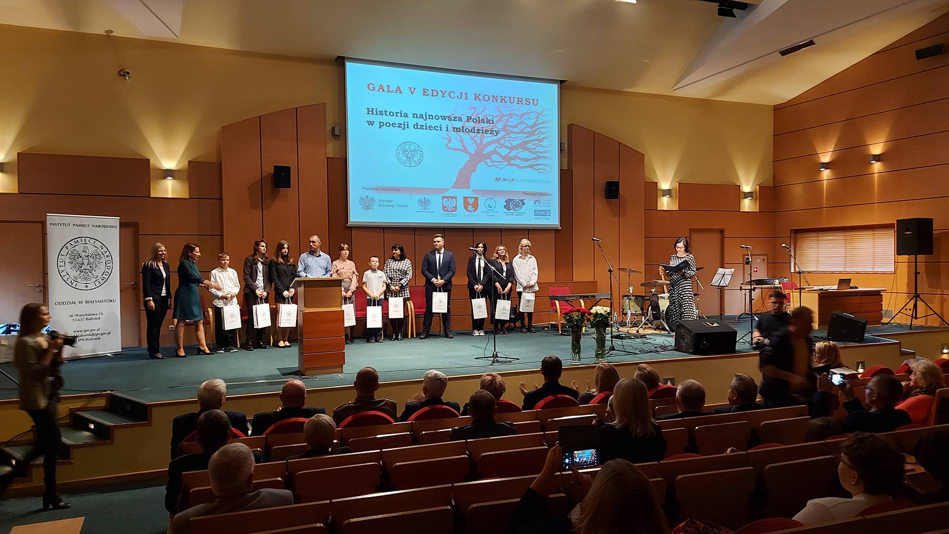 W Białymstoku podsumowano piątą edycję konkursu "Historia najnowsza Polski w poezji dzieci i młodzieży"