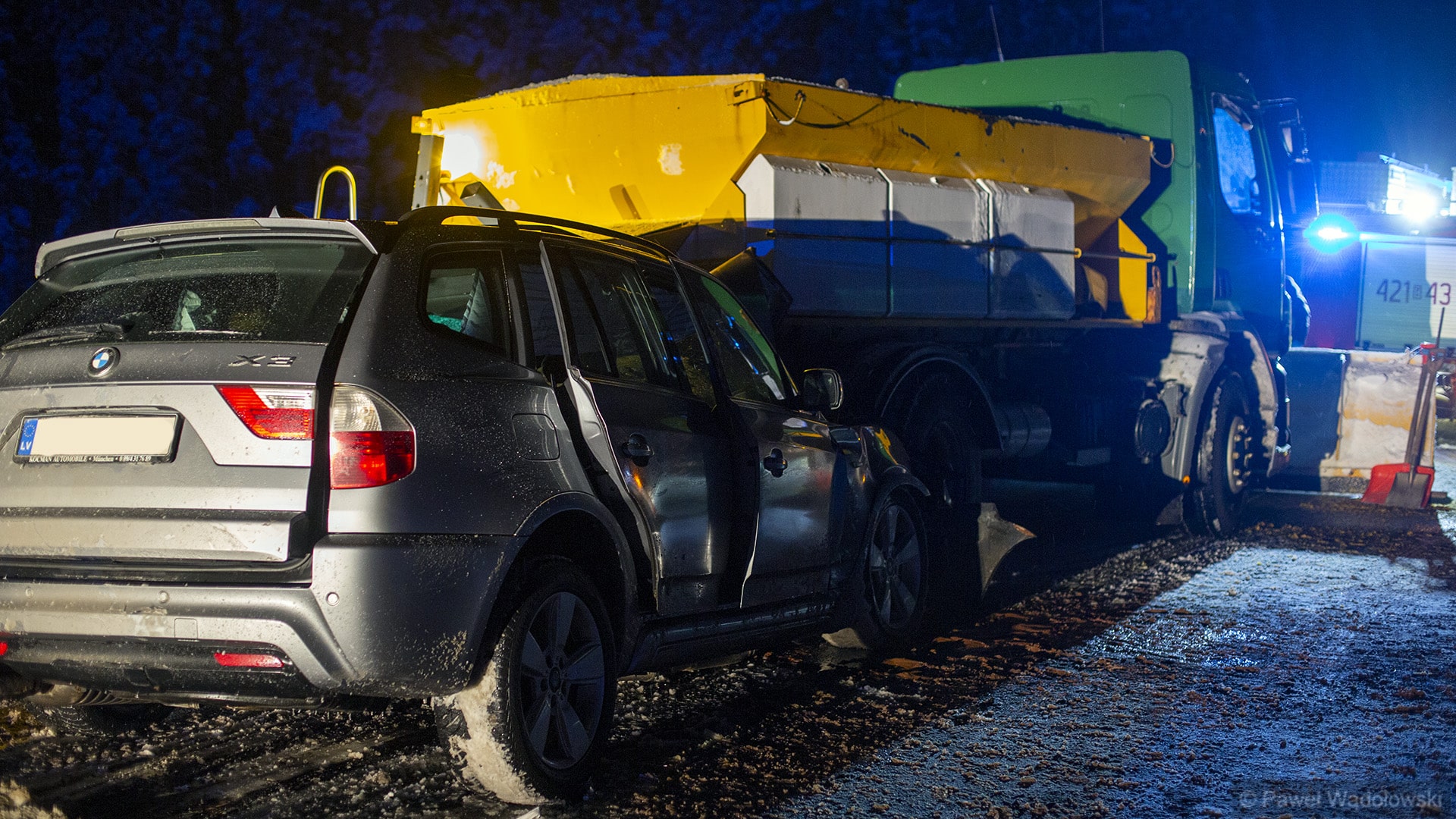 Wypadek na trasie S61 niedaleko Szczuczyna - dwoje obywateli Łotwy trafiło do szpitala