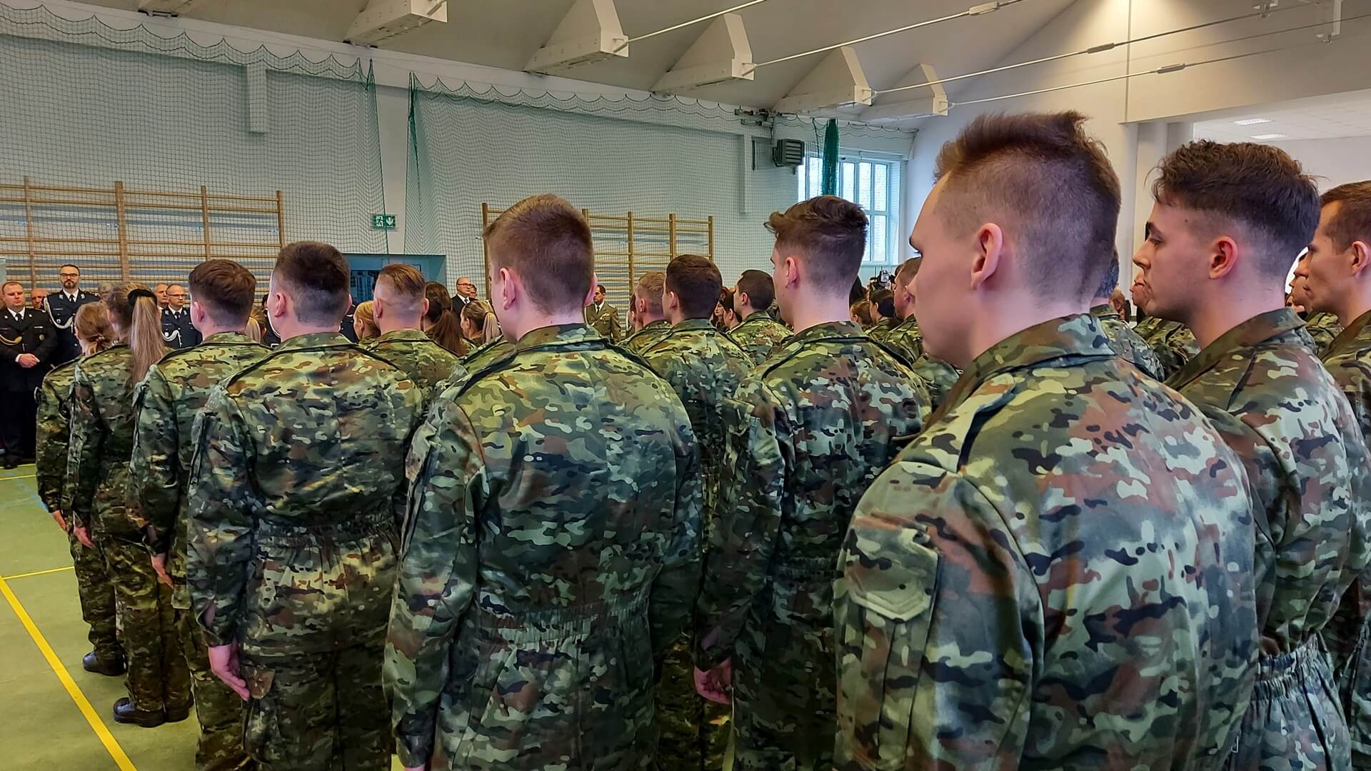 Prawie 60 nowych funkcjonariuszy złożyło ślubowanie w Podlaskim Oddziale Straży Granicznej