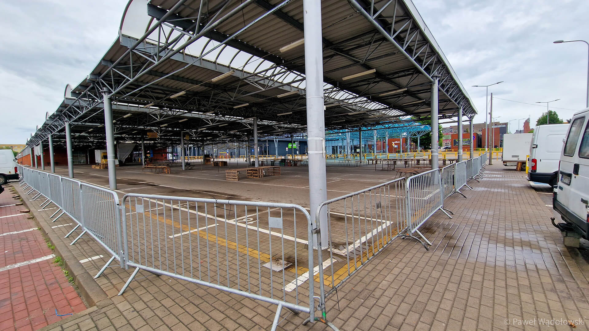 Kupcy nie zgadzają się na podwyżki opłat na łomżyńskim targowisku - teraz nie mogą tam handlować