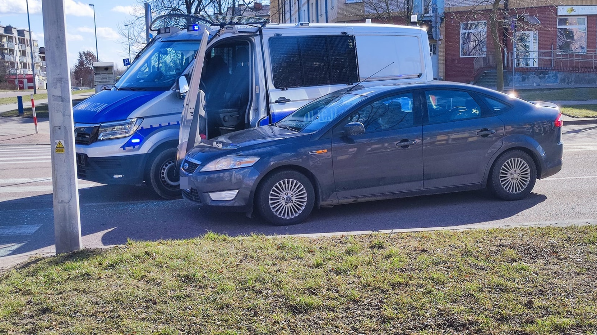 Po pościgu ulicami Białegostoku policjanci zatrzymali pijanego kierowcę