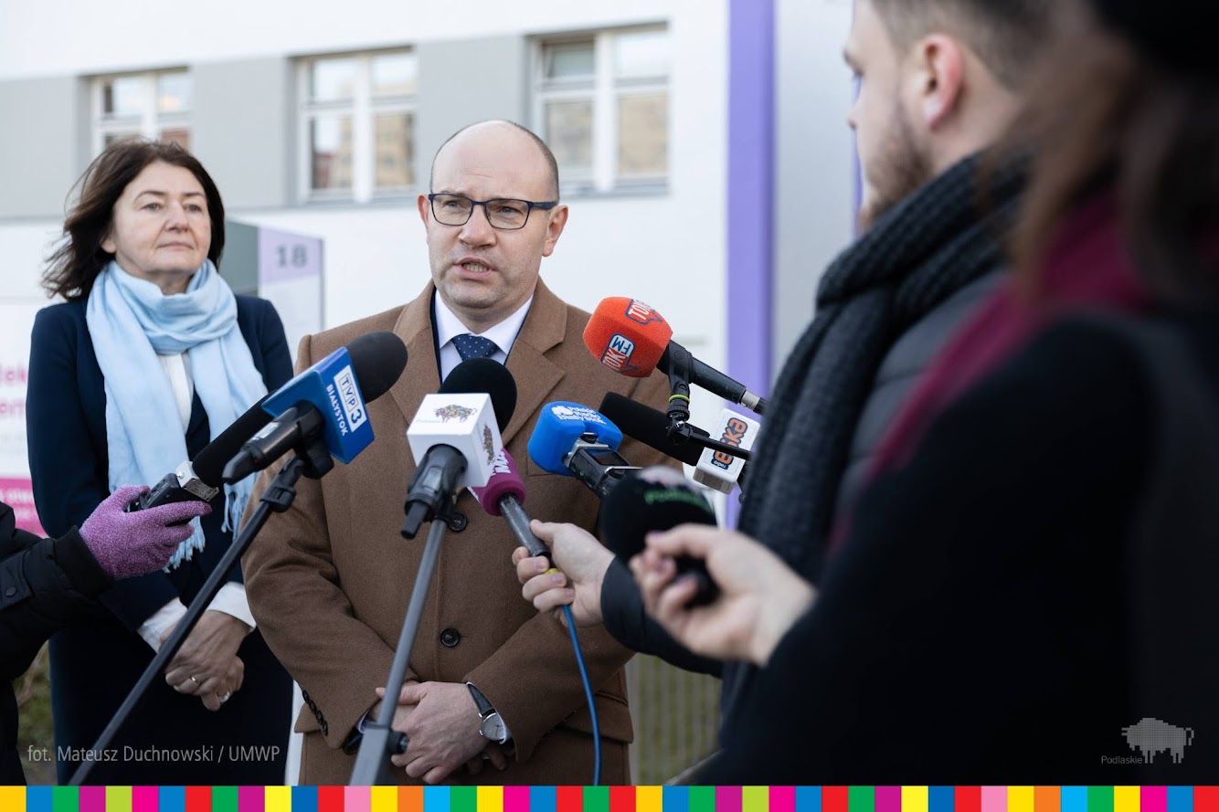 Odnowiono elewację tzw. niskiej części Uniwersyteckiego Dziecięcego Szpitala Klinicznego w Białymstoku