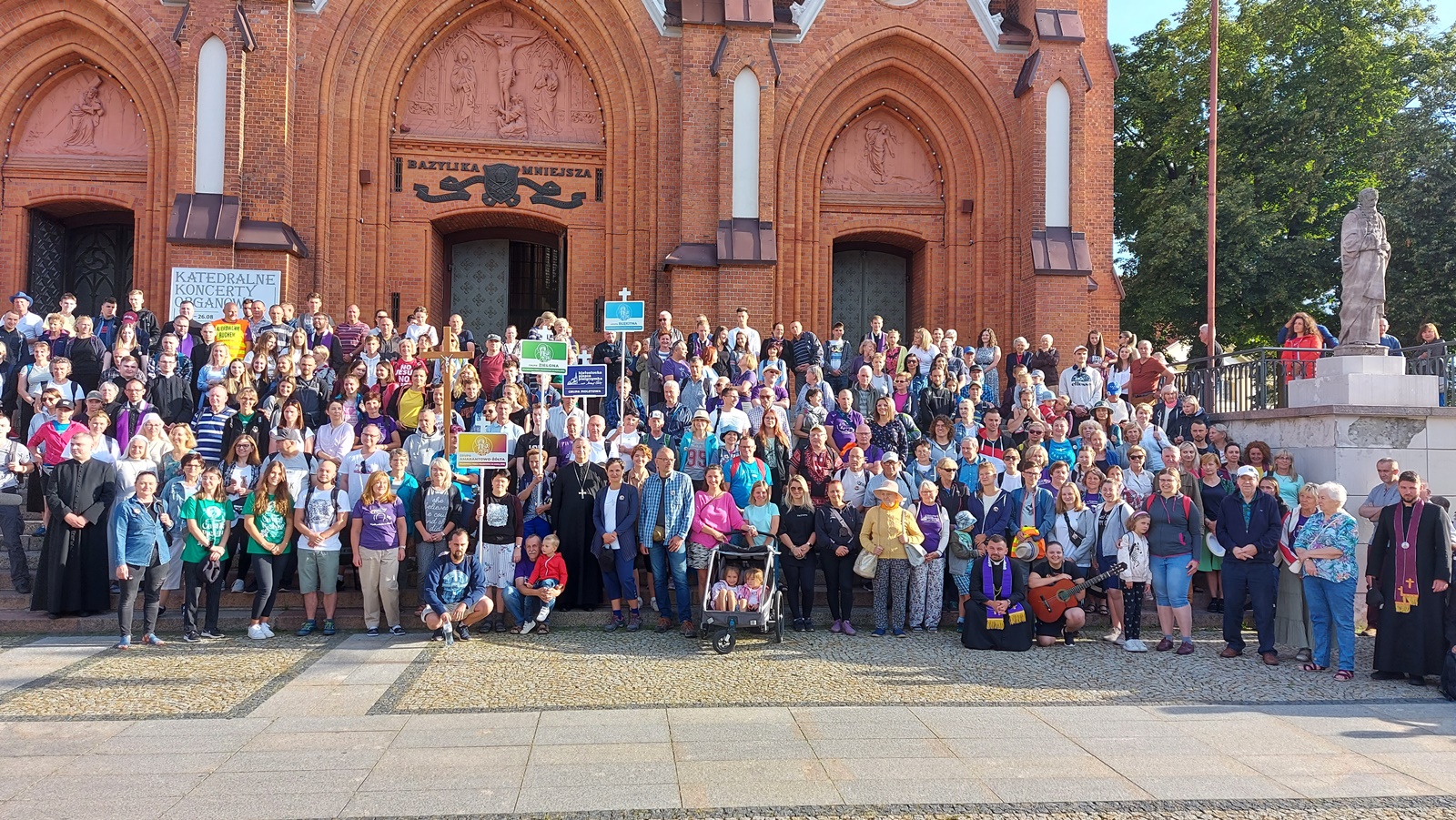Około 200 pielgrzymów wyruszyło z Białegostoku na Jasną Górę [wideo]