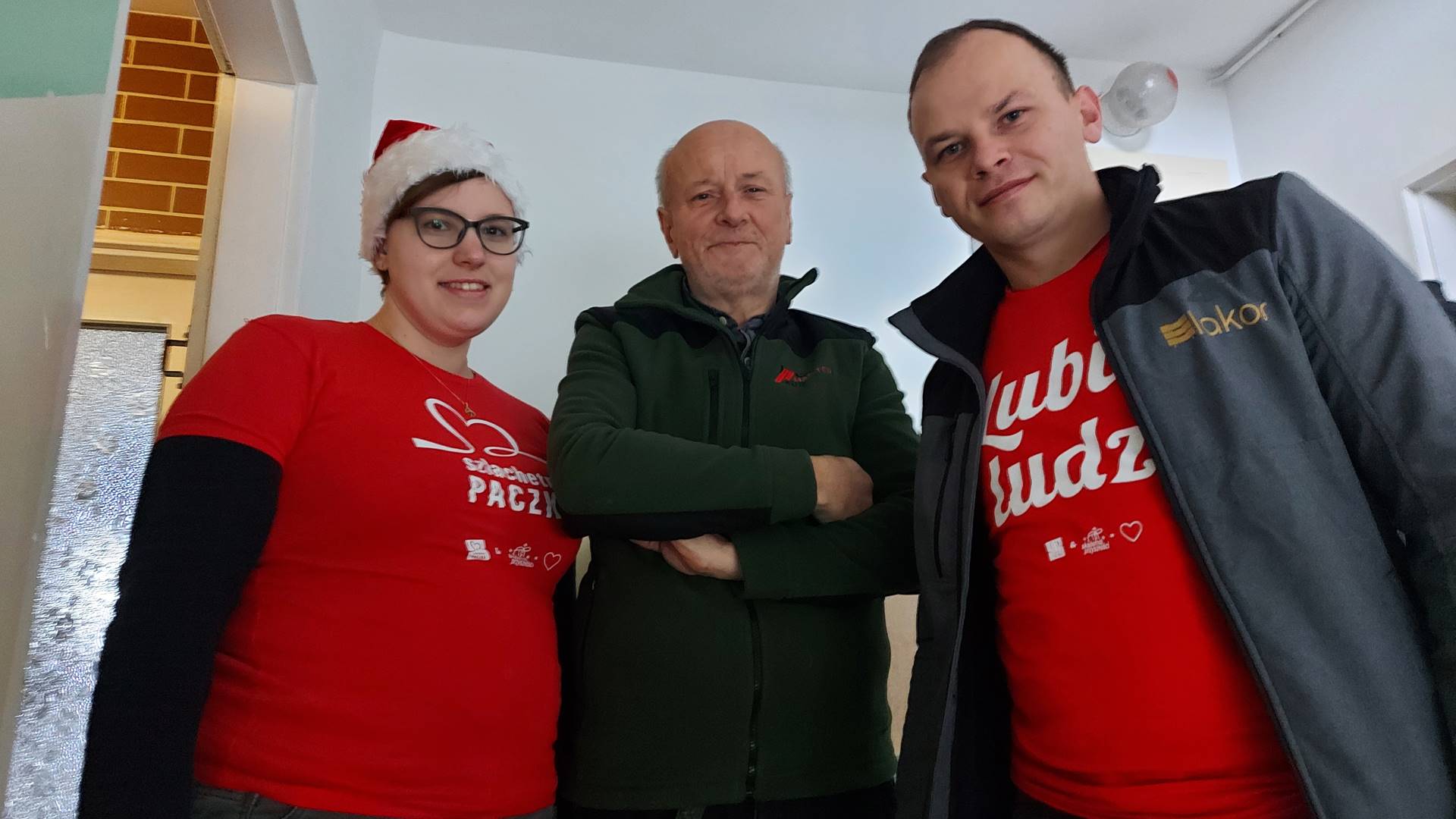 Trwa "Weekend cudów" - wolontariusze "Szlachetnej Paczki" odwiedzają potrzebujących