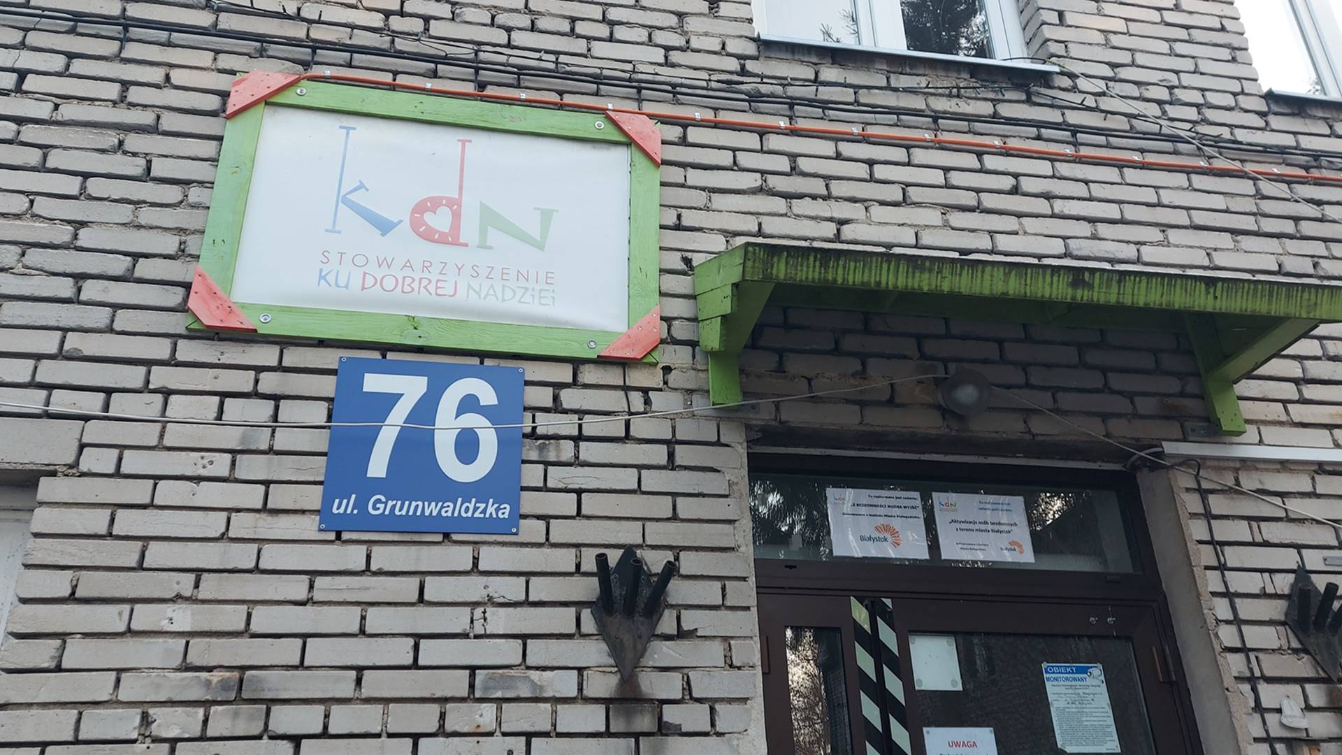 Białostockie Stowarzyszenie "Ku Dobrej Nadziei" prowadzi zbiórkę ubrań dla osób bezdomnych