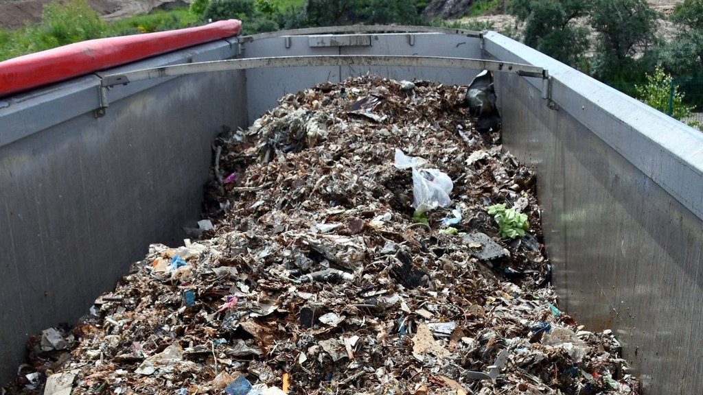 Podlaska KAS zatrzymała nielegalny transport odpadów komunalnych