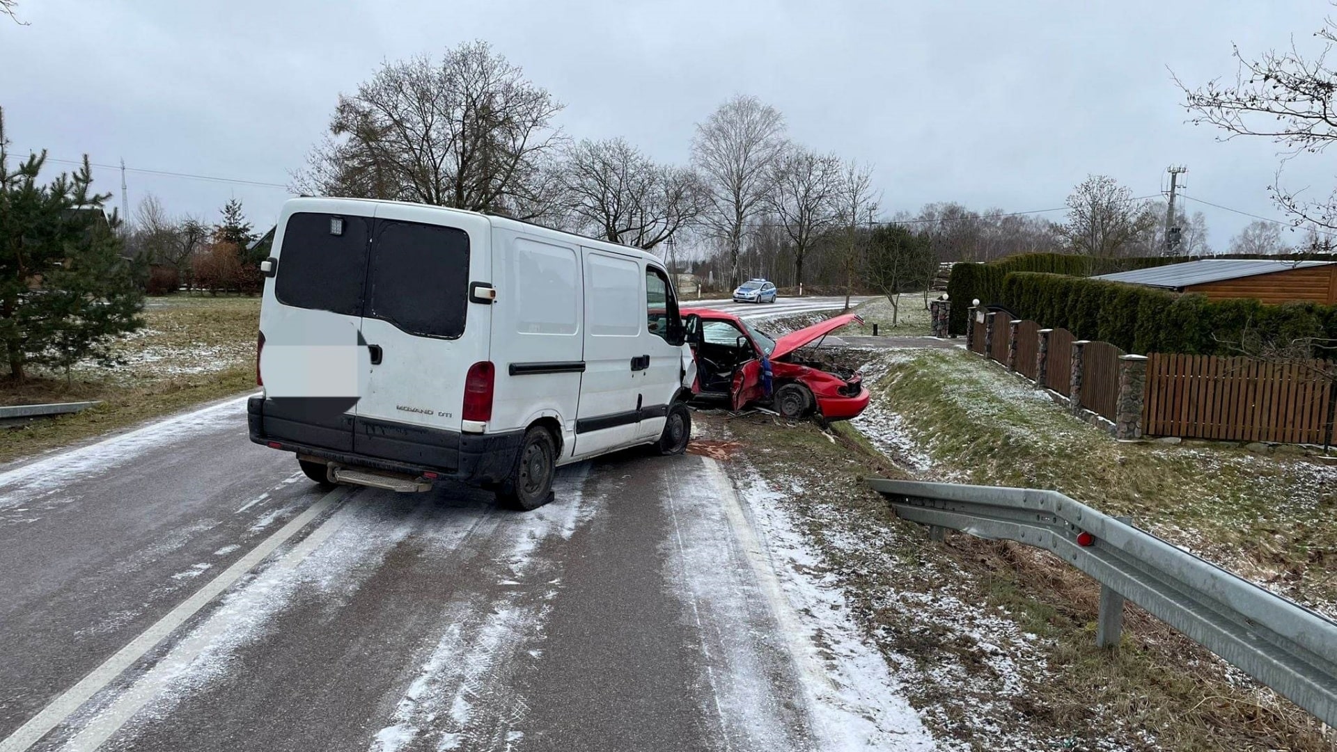 Wypadki na podlaskich drogach - cztery osoby trafiły do szpitala