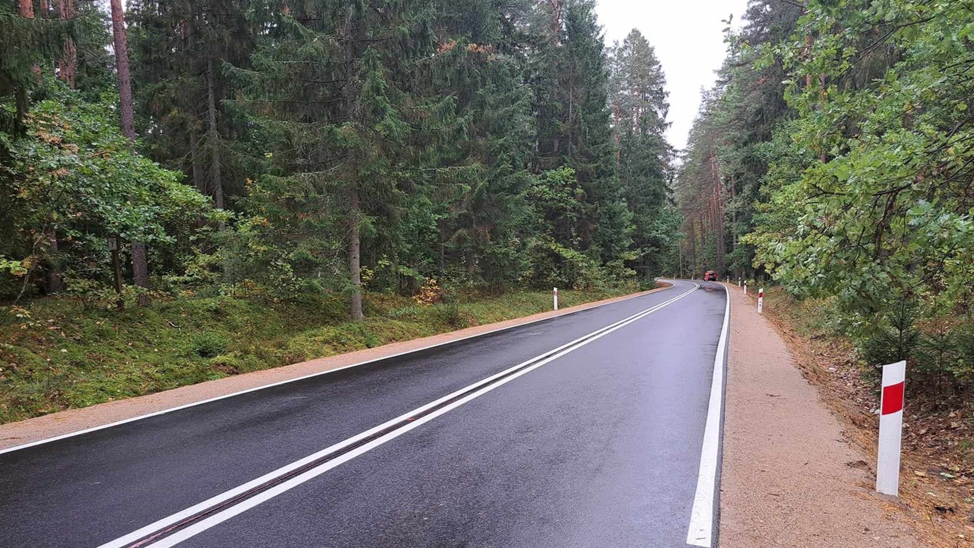 Oddano do użytku dwa wyremontowane fragmenty drogi wojewódzkiej w gminie Płaska