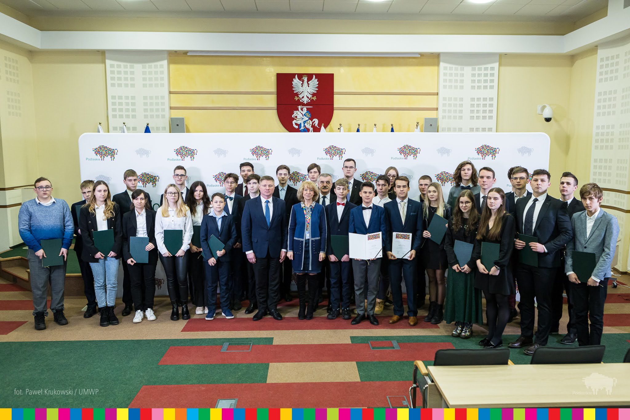 Ponad 50 uczniów odebrało stypendia naukowe zarządu województwa podlaskiego