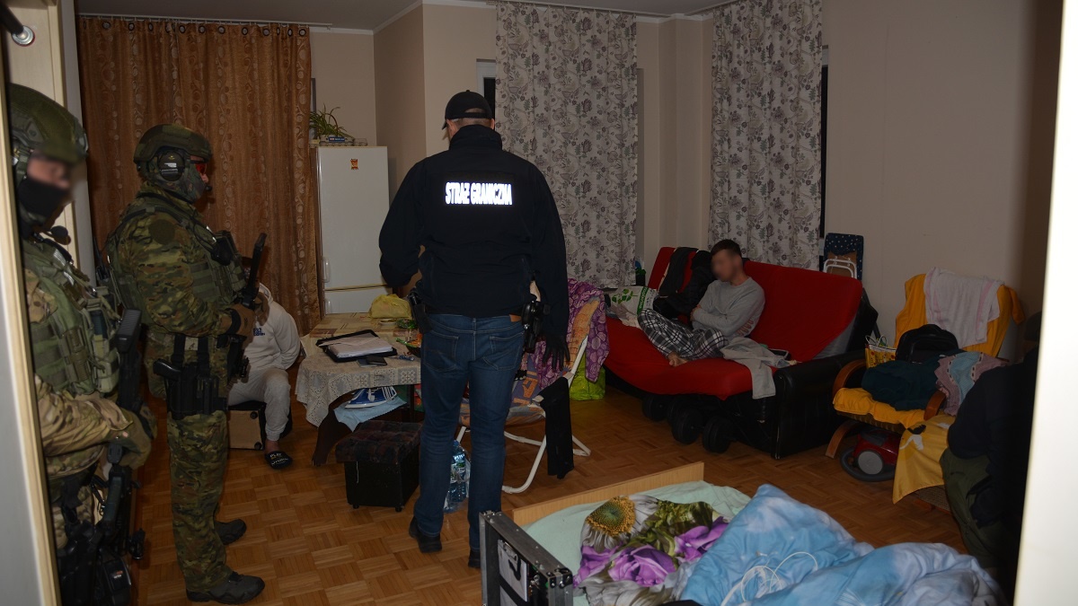 Podlaska SG zatrzymała dwóch Ukraińców podejrzanych o udział w przemycie ludzi przez granicę z Białorusią