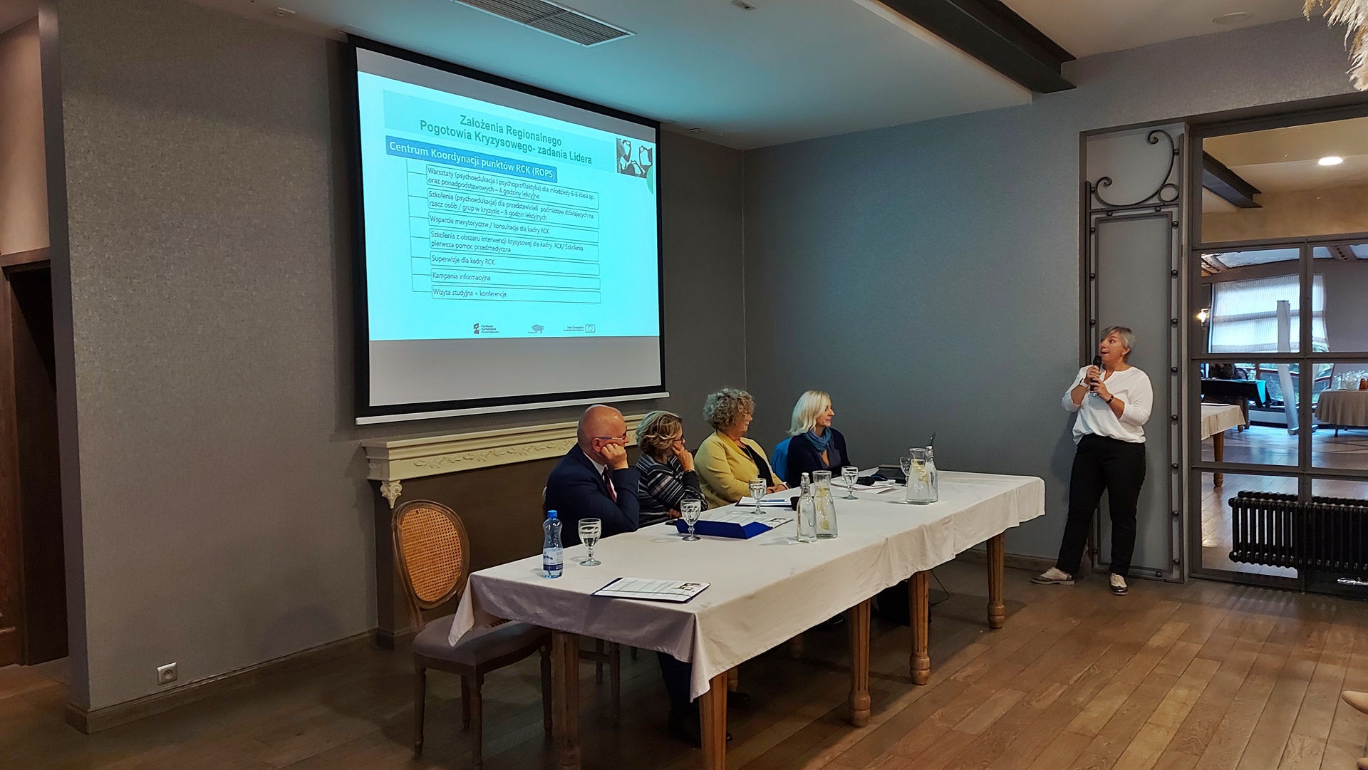 Najlepszym wsparciem dla dziecka zawsze będzie rodzina - podkreślają uczestnicy konferencji "Kierunek Rodzina"