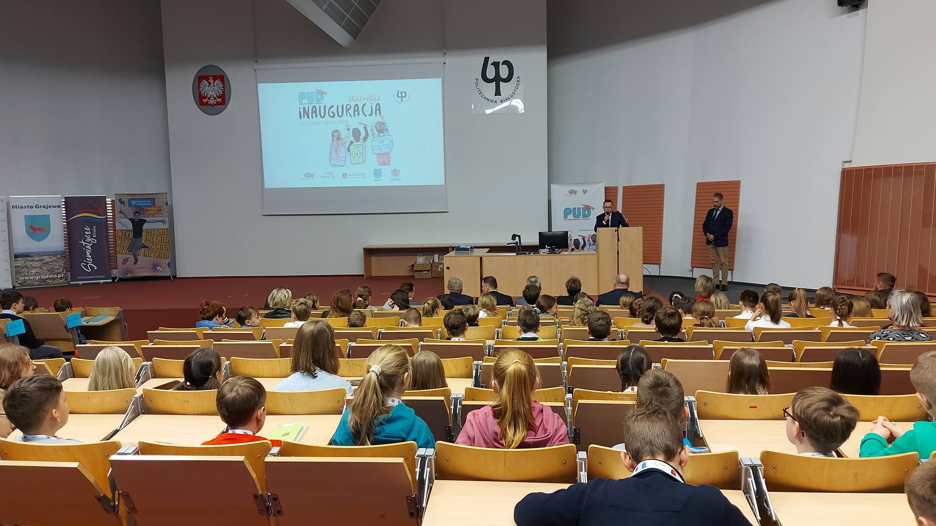 Blisko 200 dzieci rozpoczęło naukę na Podlaskim Uniwersytecie Dziecięcym