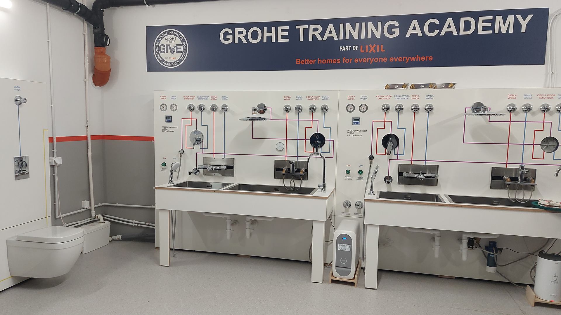 Firma GROHE otworzyła w Zespole Szkół Budowlano-Geodezyjnych w Białymstoku Pracownię Kształcenia Zawodowego